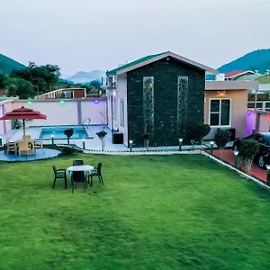 Jannat Udaipur